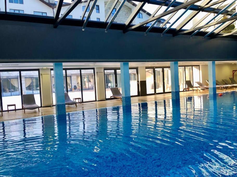 Luxury Penthouse With A Lavish Spa And 2 En-Suite Bedrooms Bansko Eksteriør billede