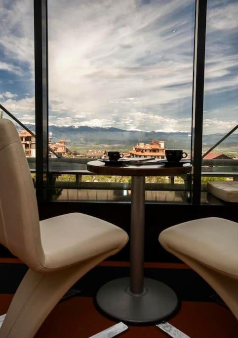 Luxury Penthouse With A Lavish Spa And 2 En-Suite Bedrooms Bansko Eksteriør billede